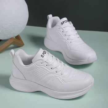 Tenis Ayakkabıları Kadınlar için Kalın Alt Tıknaz Platformu Sneakers Flats Spor Spor Ayakkabı Kadın Nefes Rahat Koşu Eğitmenler